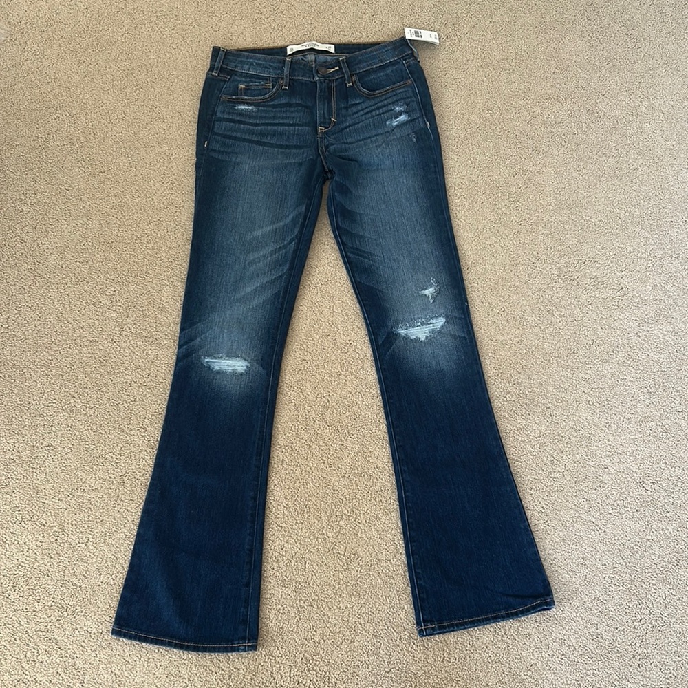 NWT Abercrombie & Fitch Mid Rise Skinny Boot Distress 0S W25 L31